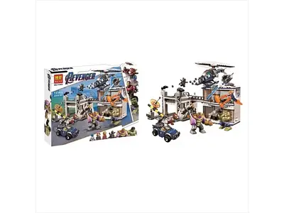 Конструктор 11262 'Битва на базе Мстителей'